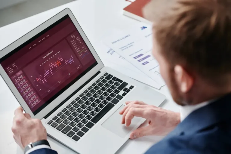 daylox.com for industrial buyers: Search Intent, Context, and Content Ideas