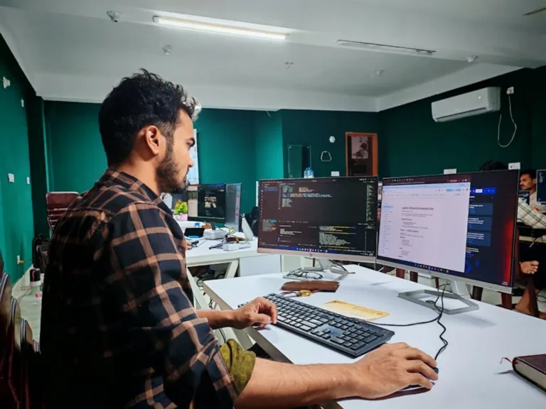 How veganovtrichy.com Connects With the Topics industrial buyers Already Care About