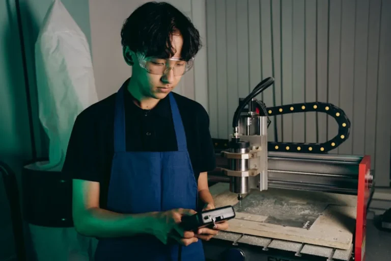 Smart Factory Technology Explained for Industrial Businesses
