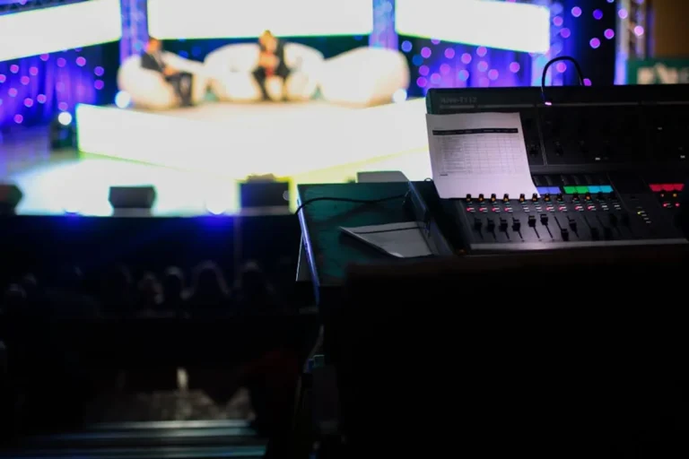 Stageandcinema Explained: Business Search Intent, Features, and Alternatives