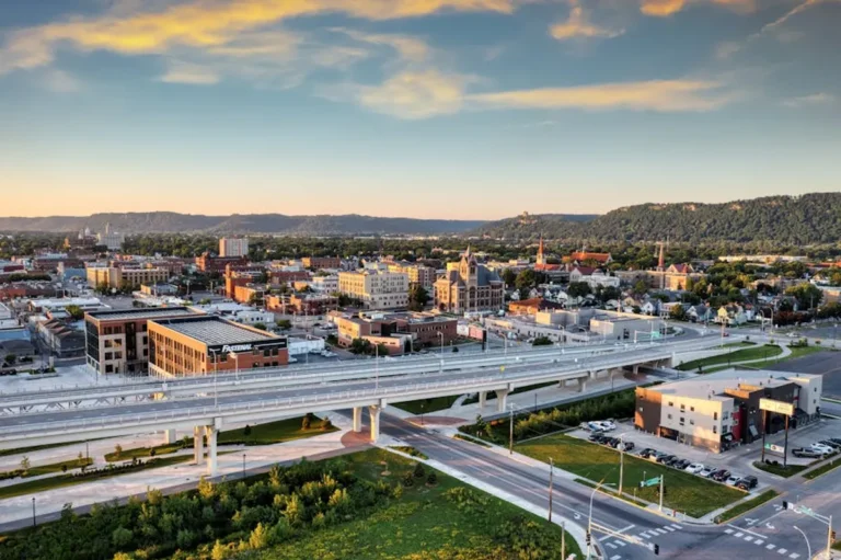 Triad City Beat Explained: Business Search Intent, Features, and Alternatives